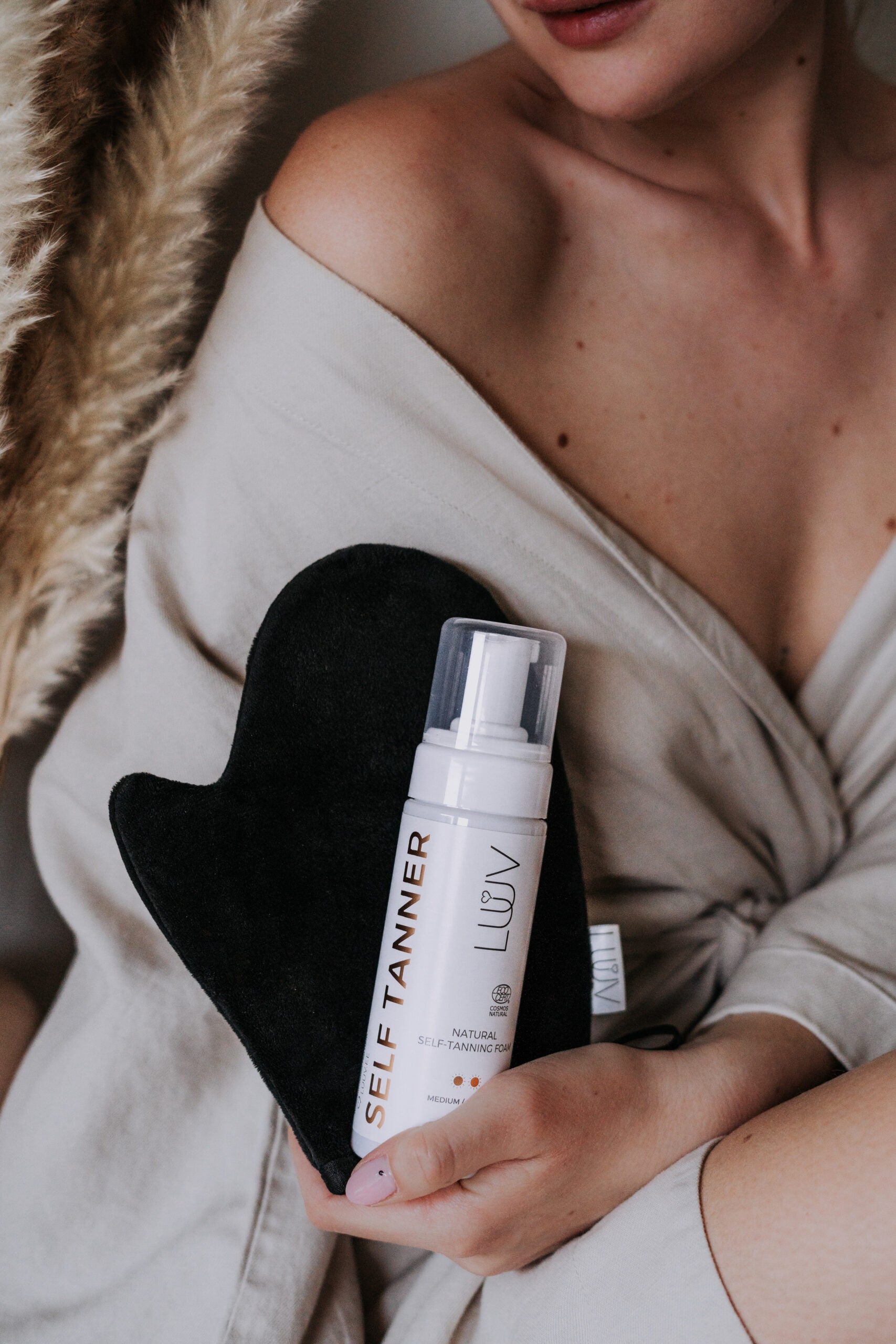 Natural Self Tanning Foam Dark COSMOS, 150ml